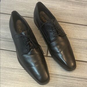 Sleek Black Men's Leather Oxfords